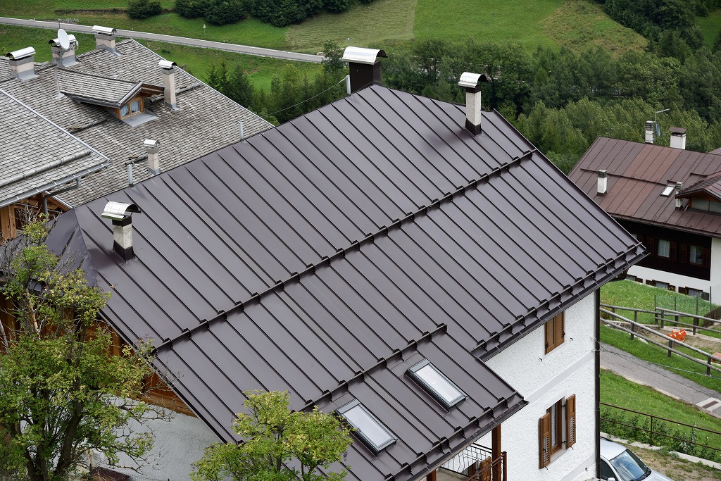 屋根リフォームで家のデザインを変える方法